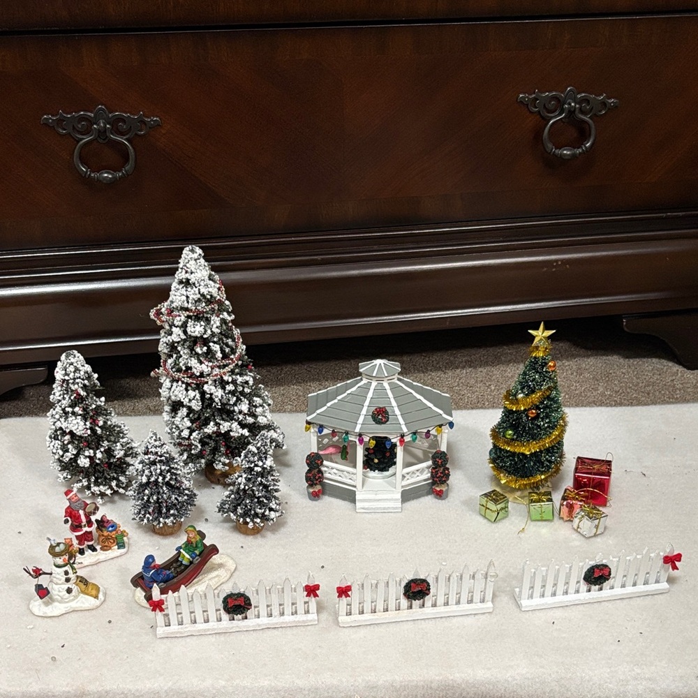 Festive Mini Holiday Village Set with Snowy Trees and Gazebo